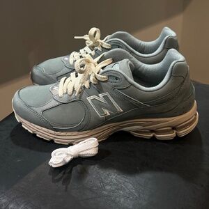 New balance Kith x 2002R 'Pistachio' (No Box) Sz 10